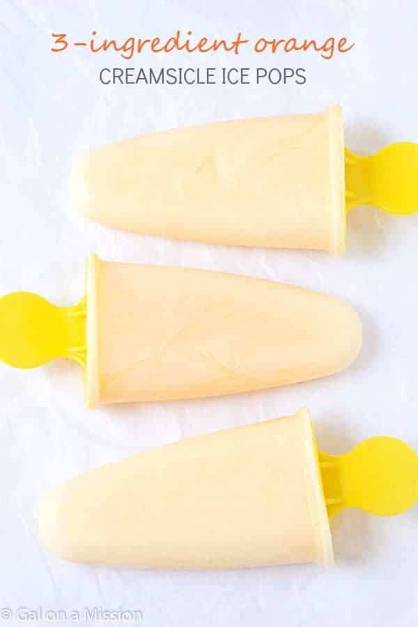 3-Ingredient Orange Creamsicle Popsicles - Incredibly easy and oh, so tasty! The perfect kind of popsicles for kids! Calling all popsicle fans out there! One of the best popsi